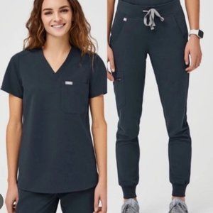 Figs Dark Harbor Jogger Scrub Set